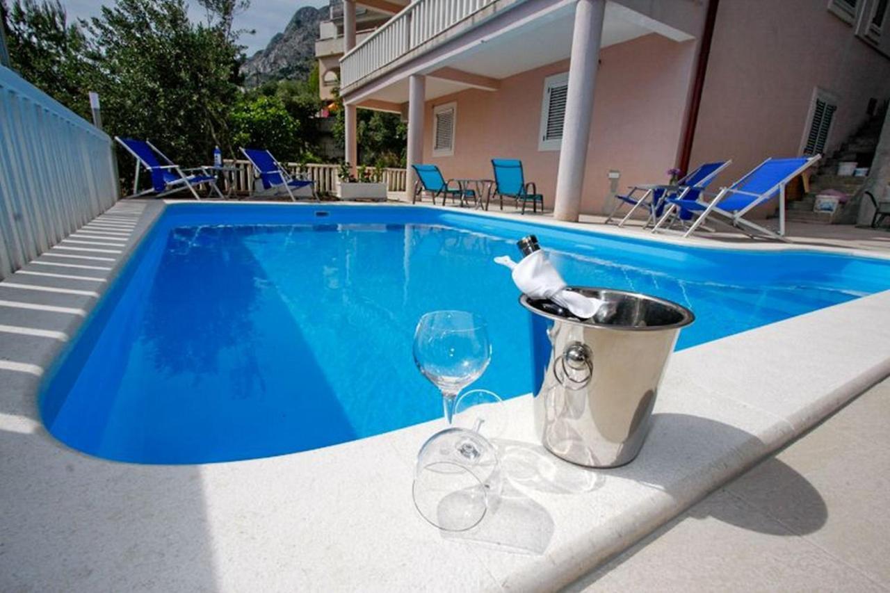 Adriatic Blue With Pool Apartment *