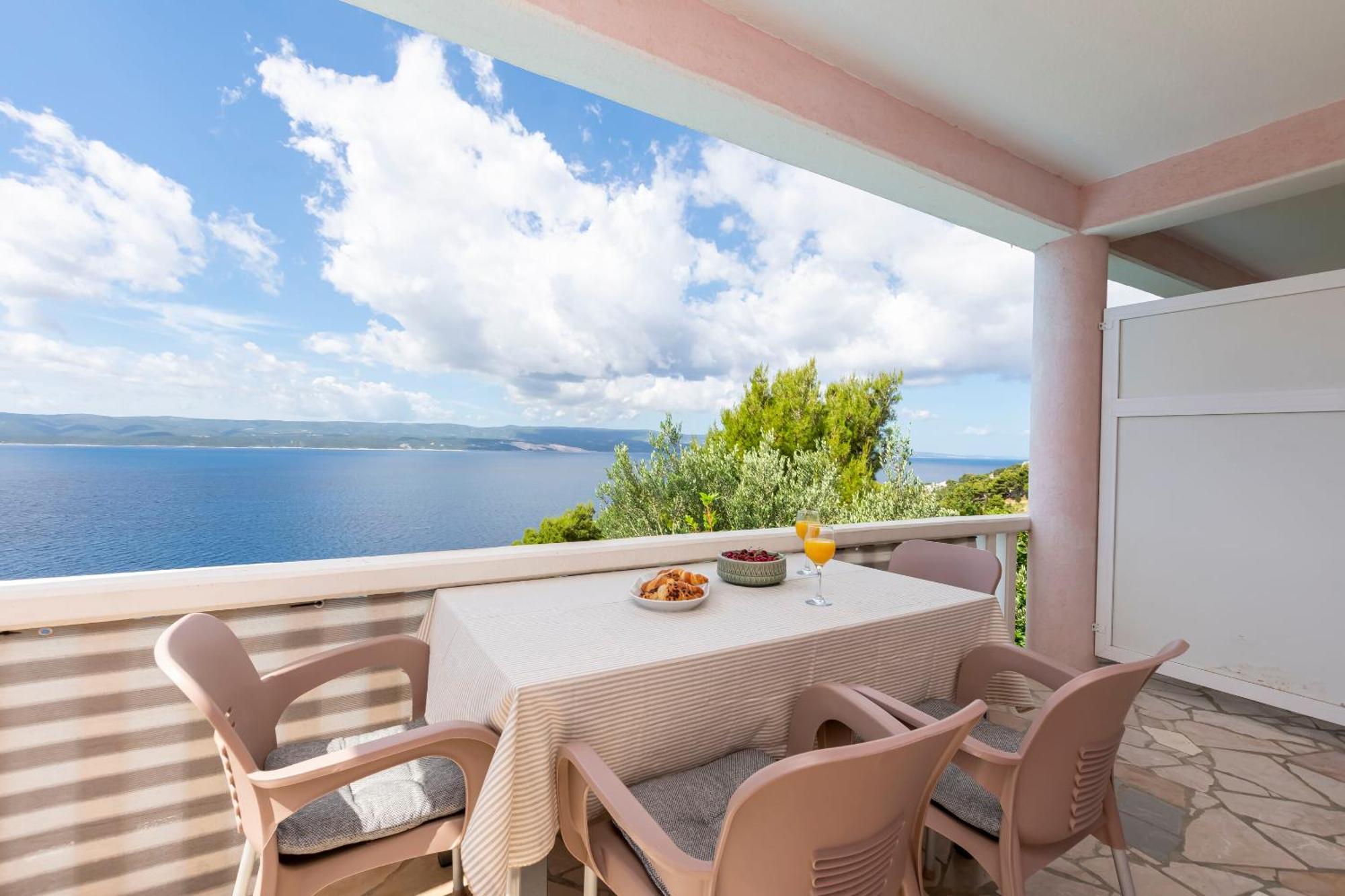 Adriatic Blue With Pool Apartment *